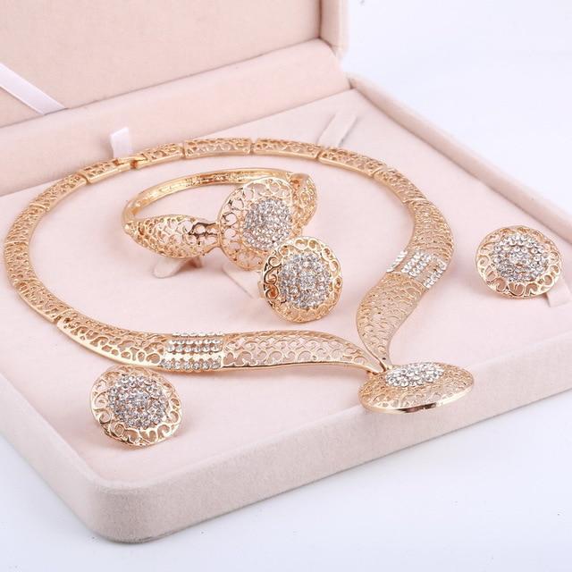 Conjunto de Colar Brincos Pulseira e Anel Cristal Africano