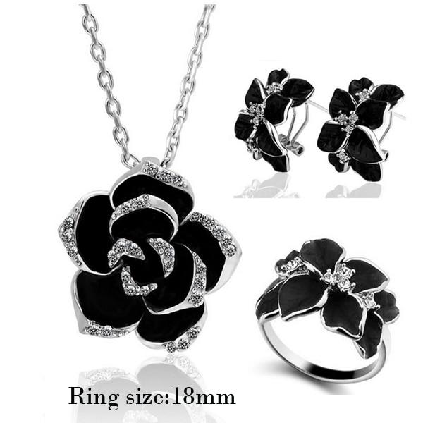 Conjunto de Colar Brincos e Anel Essence